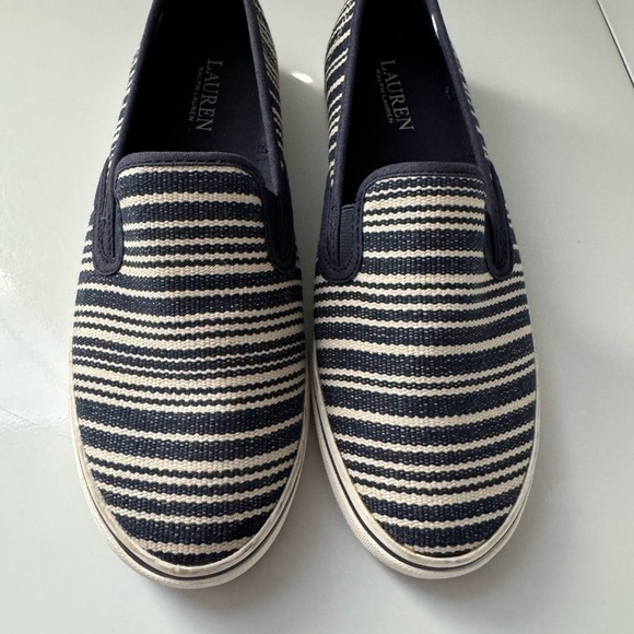 Lauren Ralph Lauren Janice Striped Slip-On Canvas Shoes Sized 8 - Picture 1 of 6